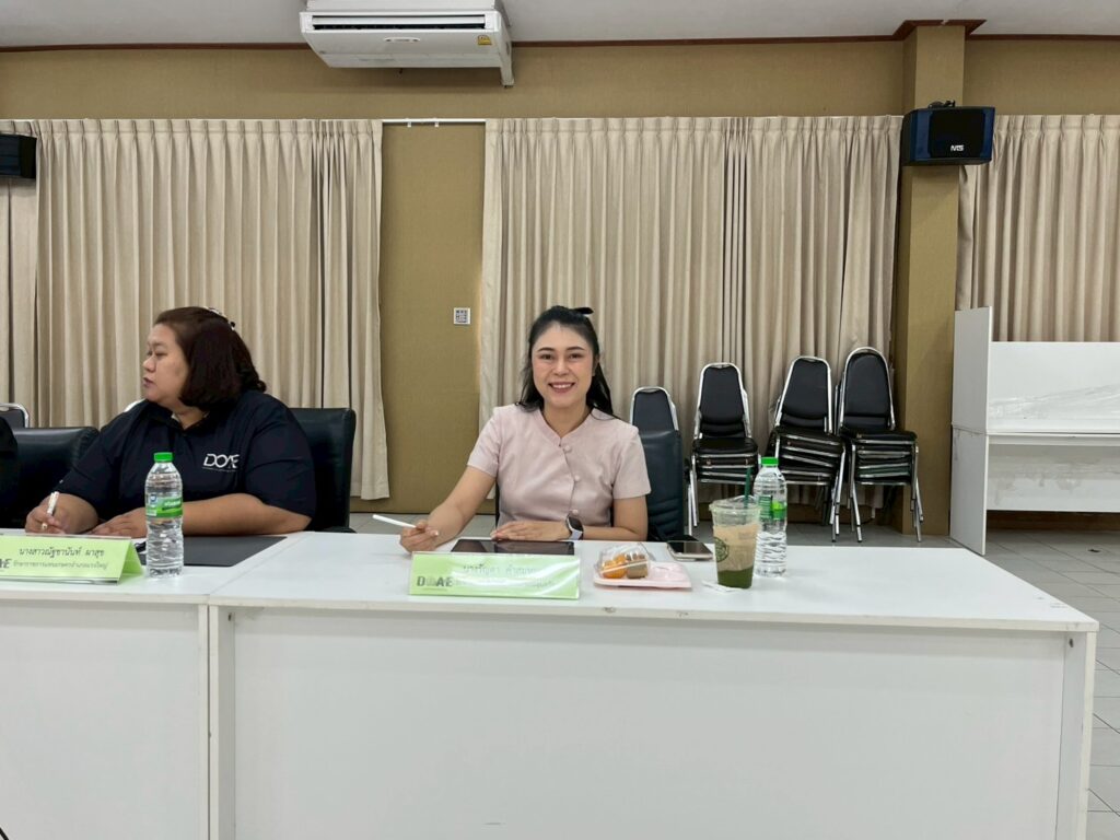LINE_ALBUM_ประชุมเกษตรอำเภอ 30 เม.ย. 69 ครั้งที่ 72569_260501_2