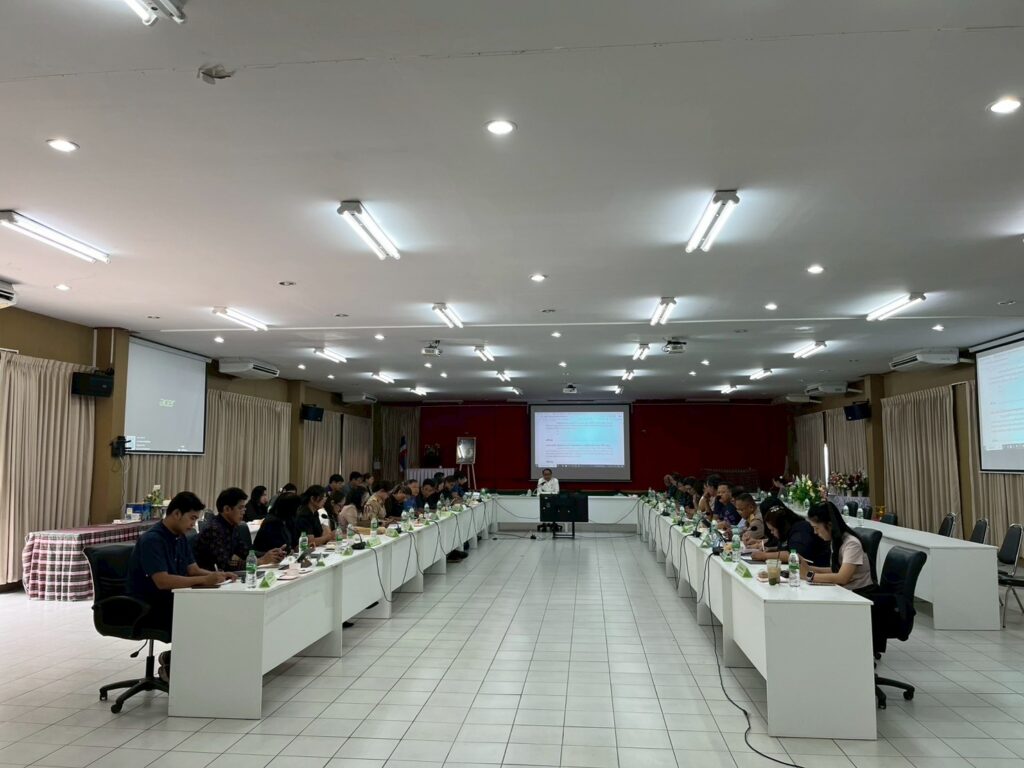 LINE_ALBUM_ประชุมเกษตรอำเภอ 30 เม.ย. 69 ครั้งที่ 72569_260501_3